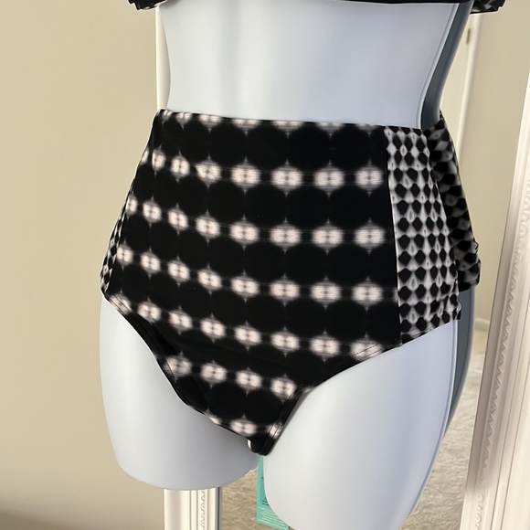 Sea Level Australia swimsuit - Picture 3 of 15